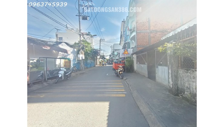 Bán nhà mặt tiền đường số Hiệp Bình Chánh, 95m2, 5 tầng mới, 10.8 tỷ